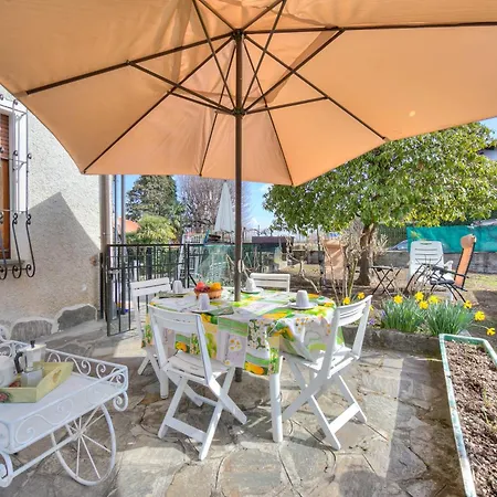 La Finestra Sul - Happy * Στρέσα